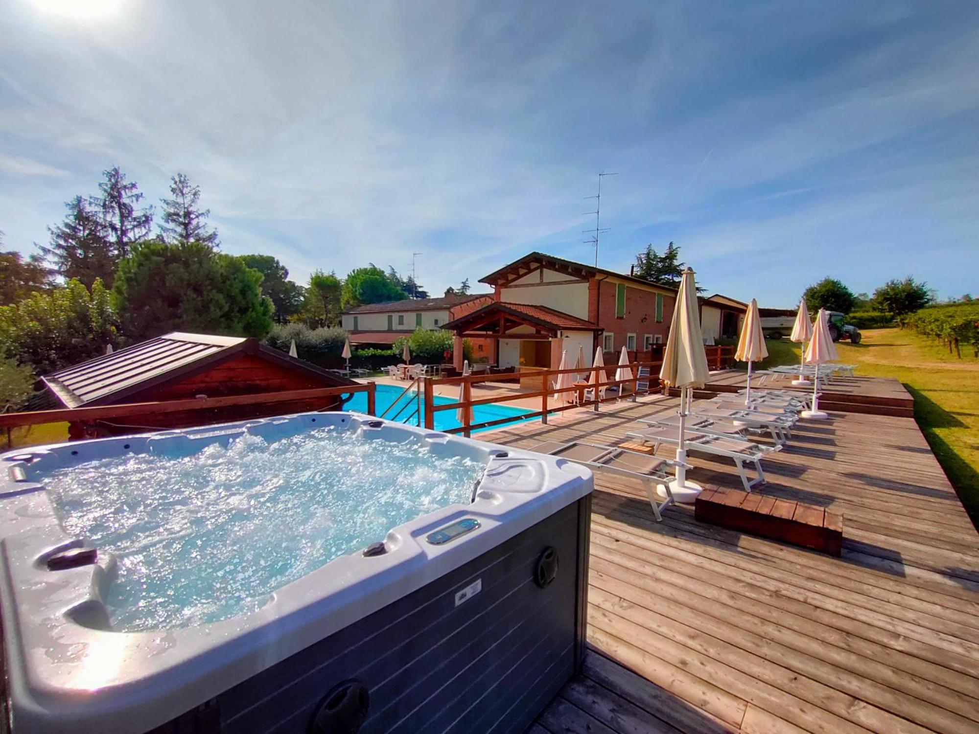 Agriturismo E Cantina La Sabbiona Faenza Bagian luar foto