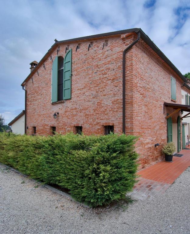 Agriturismo E Cantina La Sabbiona Faenza Bagian luar foto